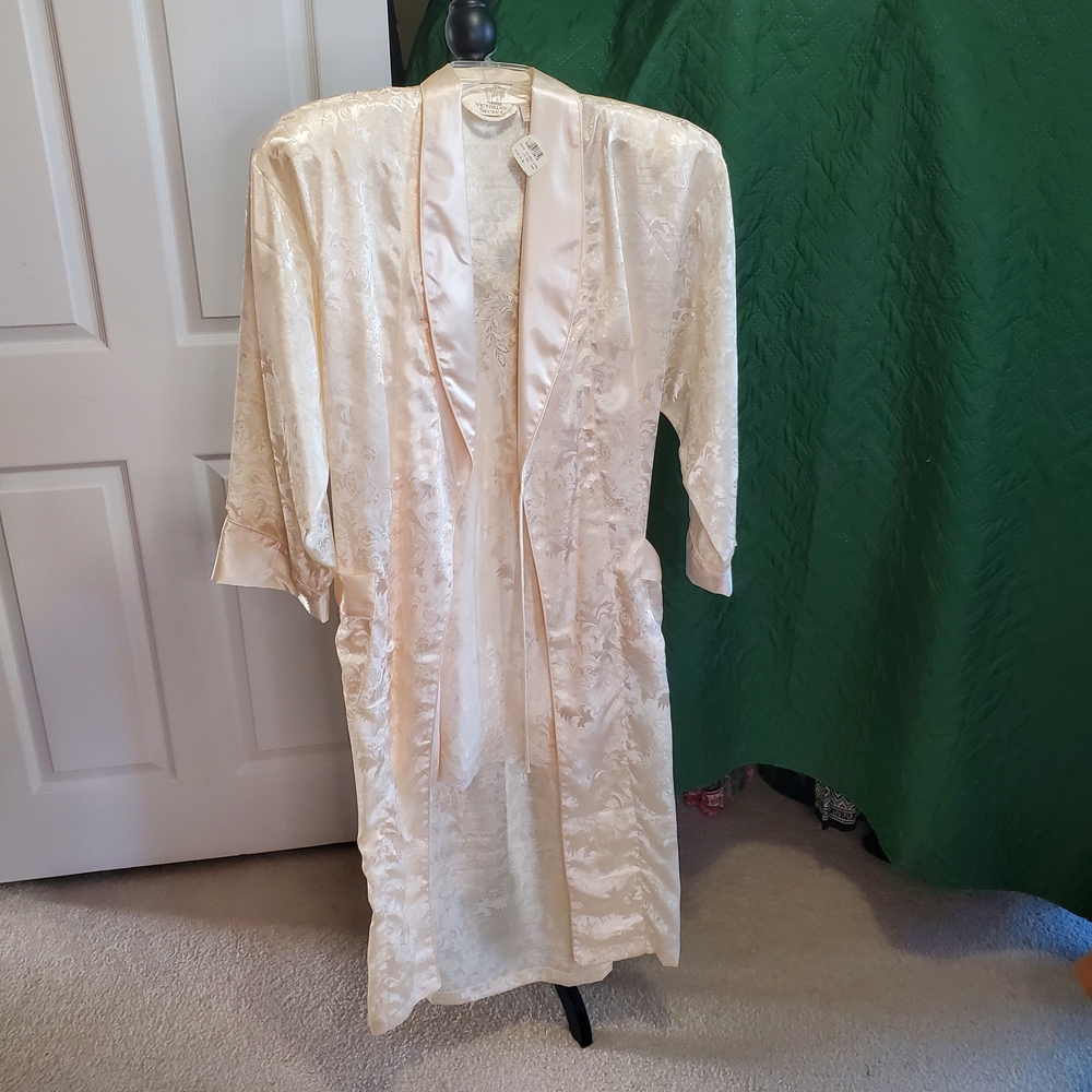 Vintage Victoria's Secret Cream Satin Robe And Gown Set